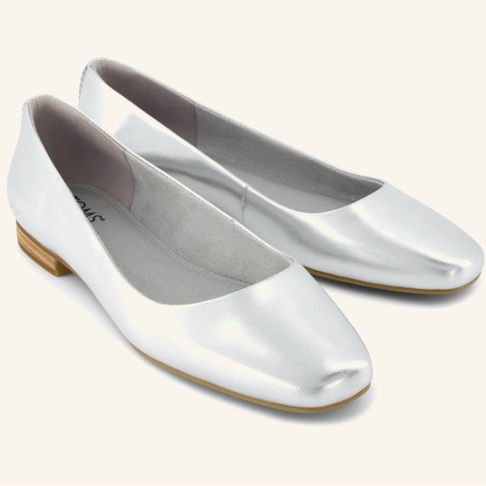 NWT TOMS Briella Silver Metallic Leather Flats